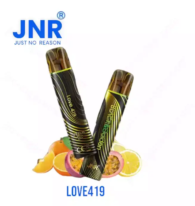 JNR BLACK & Golden 600 PUFF – Rich Flavor Vape